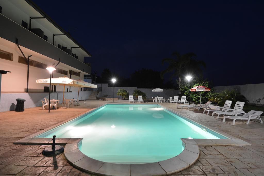 B&B La Castellana マリーナ・ディ・ラグーザ エクステリア 写真